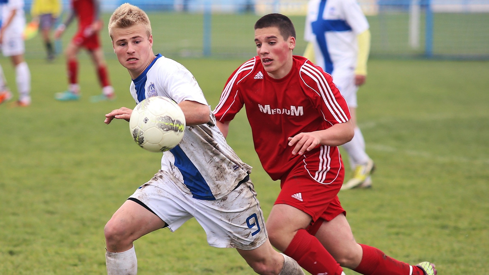 Fußballspieler Gehirnerschütterungen im Ballsport